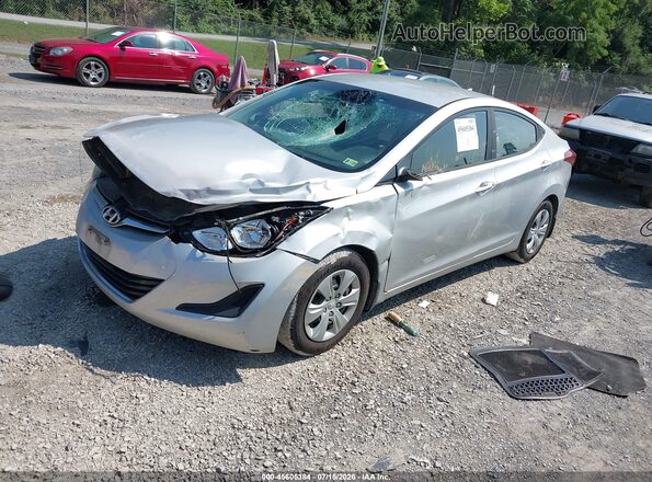 5NPDH4AE9GH797132 2016 HYUNDAI ELANTRA Silver Vista tres cuartos delantera izquierda