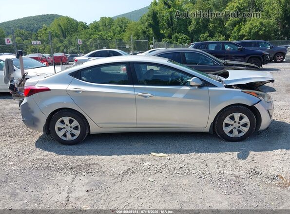 5NPDH4AE9GH797132 2016 HYUNDAI ELANTRA Silver Vista interior trasera