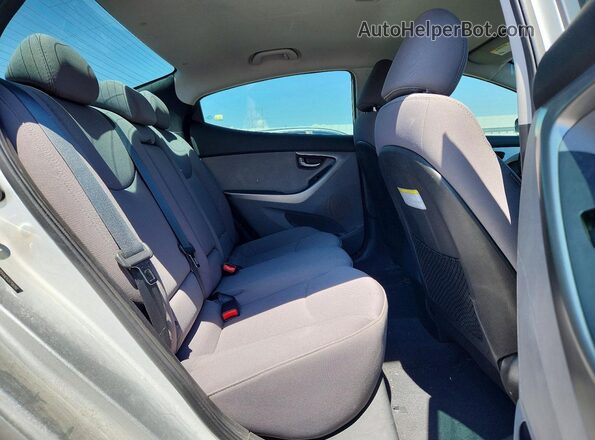 5NPDH4AEXGH749798 2016 HYUNDAI ELANTRA Silver უკანა სავარძლების ხედი