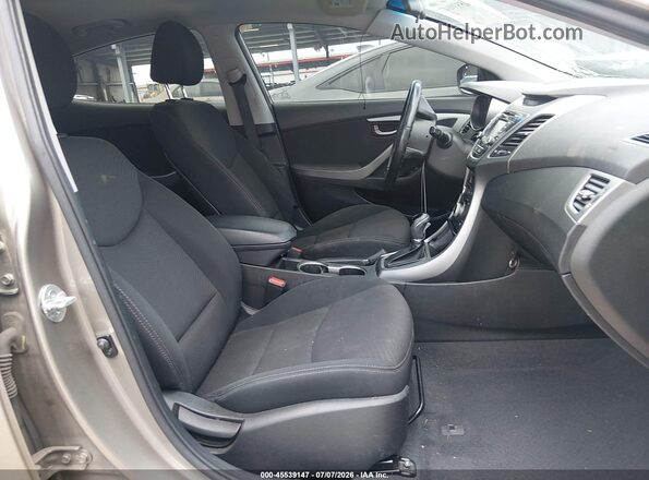 5NPDH4AEXGH774040 2016 HYUNDAI ELANTRA Золотой Вид салона спереди