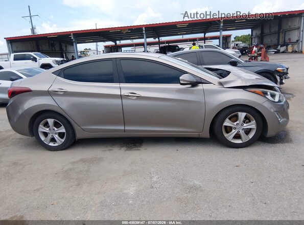 5NPDH4AEXGH774040 2016 HYUNDAI ELANTRA Золотой Вид задней части салона