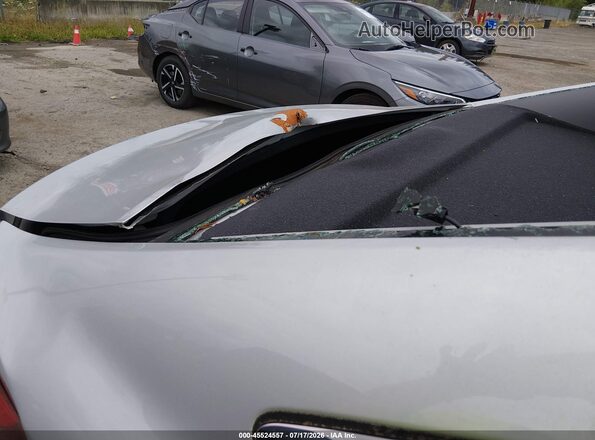 5NPE24AA0JH715959 2018 HYUNDAI SONATA Silver Вид задньої частини салону