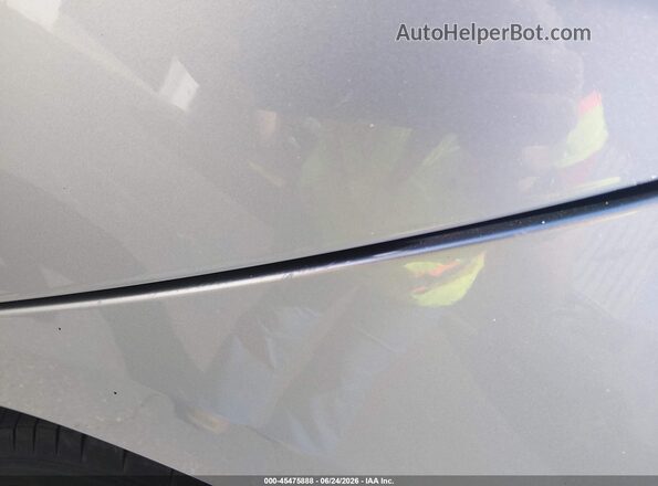 5NPE24AA3JH687462 2018 HYUNDAI SONATA Silver Widok deski rozdzielczej
