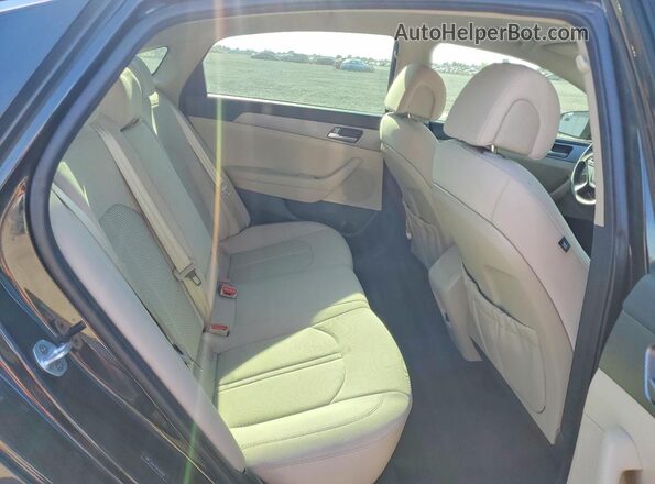 5NPE24AA7HH444280 2017 HYUNDAI SONATA Black Հետևի նստատեղերի տեսք