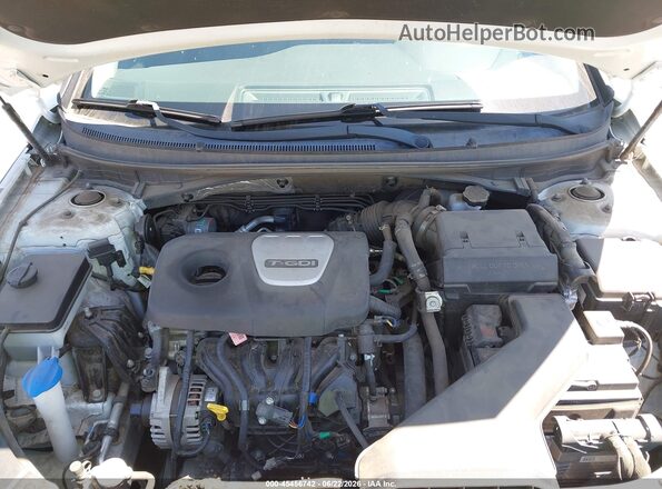 5NPE24AA9JH682833 2018 HYUNDAI SONATA White Вид ззаду