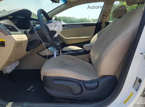 5NPE24AF0GH307563 2016 HYUNDAI SONATA White წინა სალონის ხედი