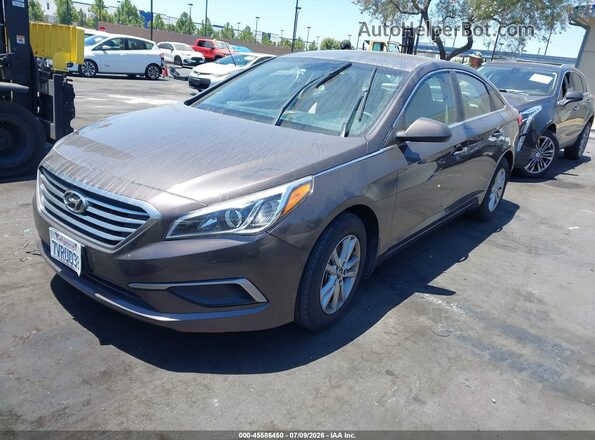 5NPE24AF0HH474216 2017 HYUNDAI SONATA Brown Vista tres cuartos delantera izquierda