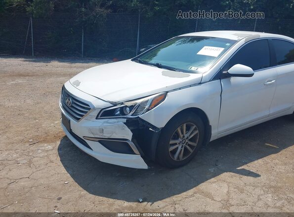 5NPE24AF0HH514097 2017 HYUNDAI SONATA White Front view