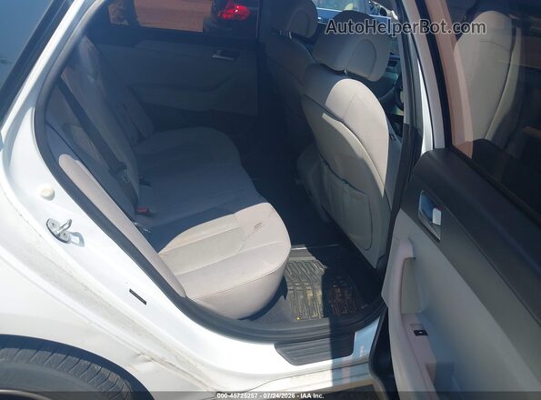 5NPE24AF0HH514097 2017 HYUNDAI SONATA White VIN sticker view