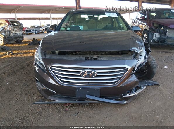 5NPE24AF0HH538190 2017 HYUNDAI SONATA Brown Widok z przodu