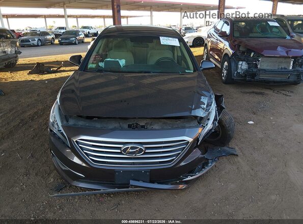 5NPE24AF0HH538190 2017 HYUNDAI SONATA Brown Widok zestawu wskaźników