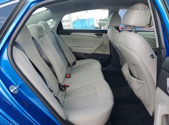 5NPE24AF0KH735318 2019 HYUNDAI SONATA Blue უკანა სავარძლების ხედი
