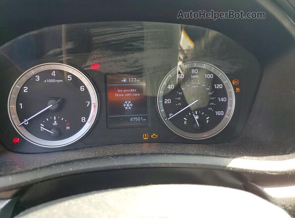 5NPE24AF0KH742656 2019 HYUNDAI SONATA Black Instrument cluster view