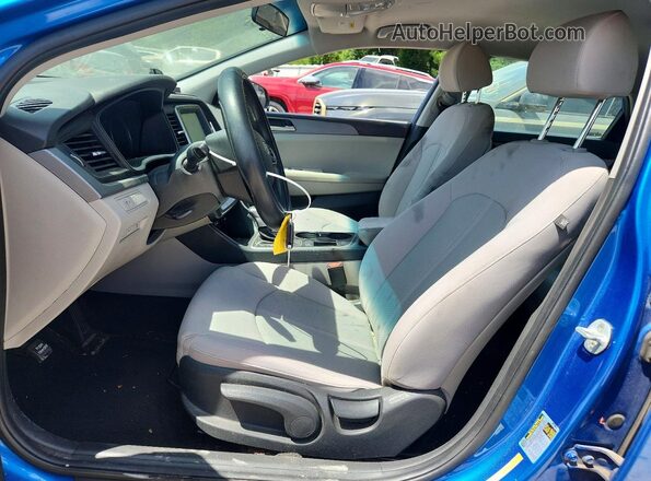 5NPE24AF0KH769792 2019 HYUNDAI SONATA Blue წინა სალონის ხედი