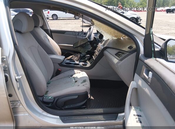 5NPE24AF1GH405663 2016 HYUNDAI SONATA Silver Vista interior delantera