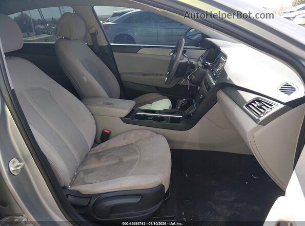 5NPE24AF1HH456064 2017 HYUNDAI SONATA Silver Սալոնի դիմացի տեսք