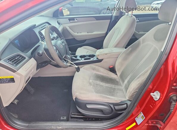 5NPE24AF1HH522614 2017 HYUNDAI SONATA Red Вид салону спереду