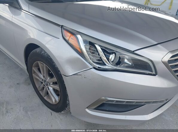 5NPE24AF1HH563955 2017 HYUNDAI SONATA Silver Widok zestawu wskaźników