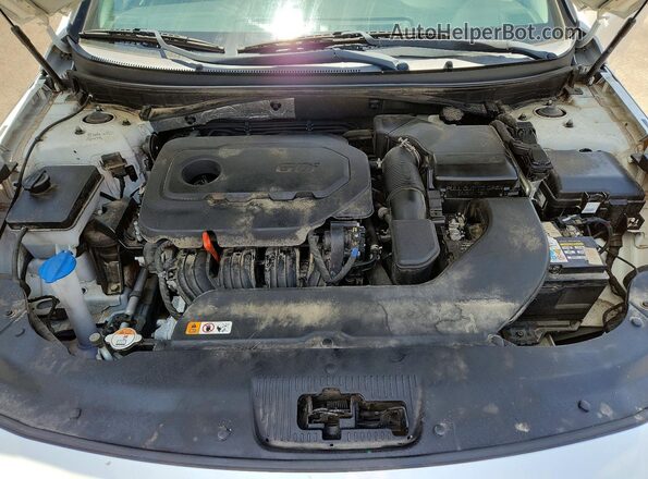 5NPE24AF1HH572087 2017 HYUNDAI SONATA White უკანა სალონის ხედი