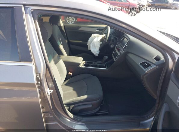 5NPE24AF1JH668498 2018 HYUNDAI SONATA Gray წინა სალონის ხედი