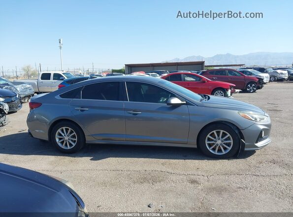 5NPE24AF1JH668498 2018 HYUNDAI SONATA Gray ხელსაწყოთა პანელის ხედი