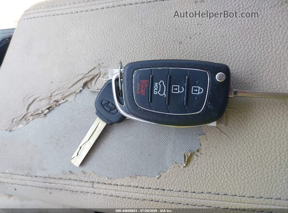5NPE24AF2GH279832 2016 HYUNDAI SONATA White წინა პანელის ხედი