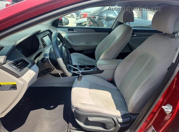 5NPE24AF2GH283847 2016 HYUNDAI SONATA Бордовый Вид салона спереди