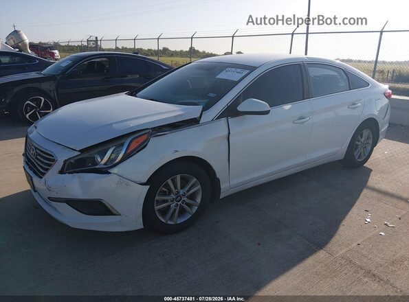 5NPE24AF2GH317401 2016 HYUNDAI SONATA White წინა მარცხენა ხედი სამი მეოთხედიდან