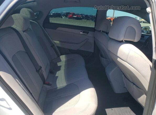 5NPE24AF2GH392972 2016 HYUNDAI SONATA White Widok tylnych siedzeń