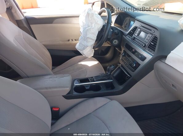 5NPE24AF2GH408541 2016 HYUNDAI SONATA Black Вид салону спереду