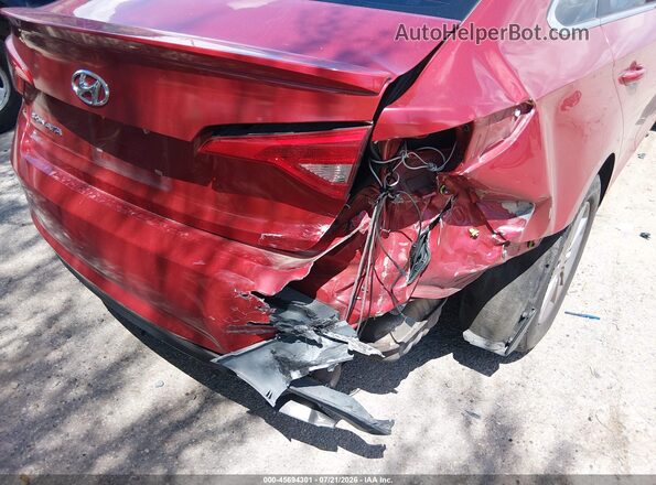 5NPE24AF2HH562832 2017 HYUNDAI SONATA Red Вид спереду