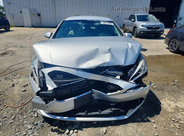 5NPE24AF2HH585219 2017 HYUNDAI SONATA Silver Widok z przodu
