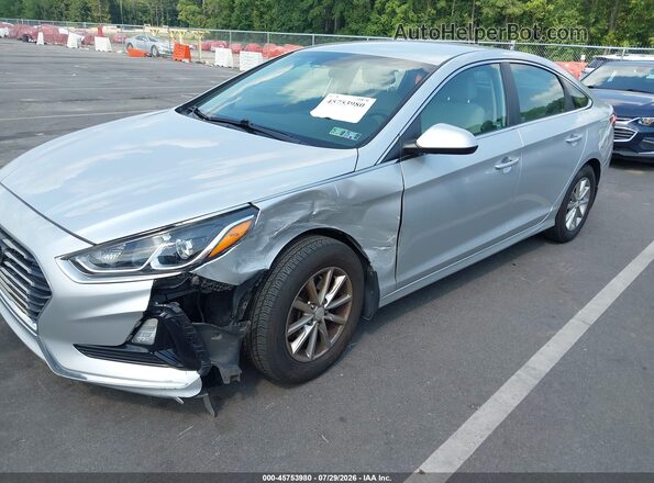 5NPE24AF2JH712069 2018 HYUNDAI SONATA Silver Vista tres cuartos delantera izquierda
