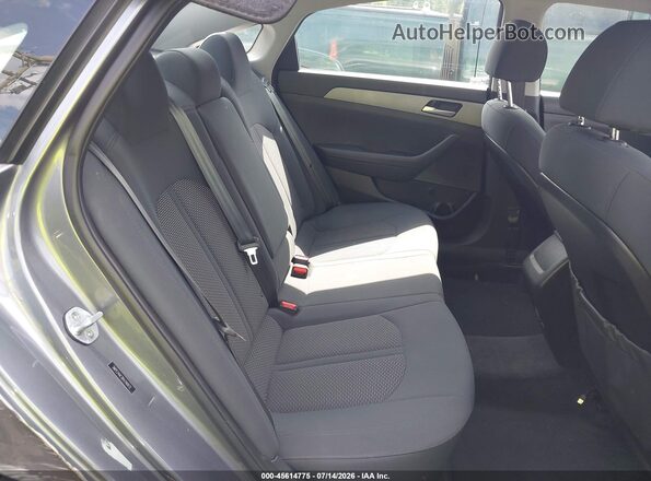 5NPE24AF2KH740472 2019 HYUNDAI SONATA Silver Widok naklejki z numerem VIN