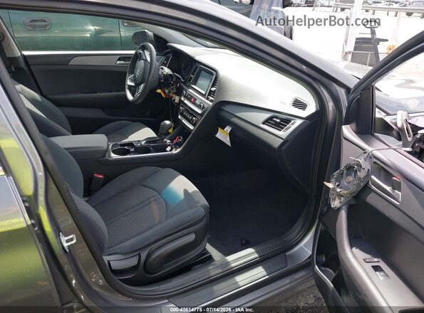 5NPE24AF2KH740472 2019 HYUNDAI SONATA Silver Widok wnętrza z przodu