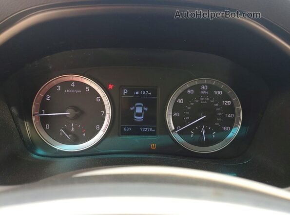5NPE24AF2KH798534 2019 HYUNDAI SONATA Blue ხელსაწყოთა პანელის ხედი