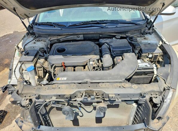 5NPE24AF3GH297515 2016 HYUNDAI SONATA Silver Rear interior view