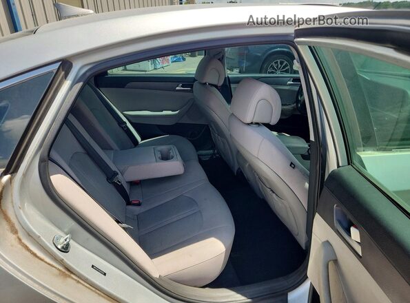 5NPE24AF3GH297515 2016 HYUNDAI SONATA Silver Rear seats view