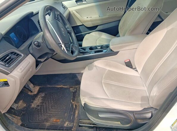 5NPE24AF3GH362170 2016 HYUNDAI SONATA Белый Вид салона спереди