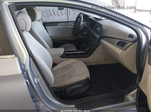 5NPE24AF3GH369393 2016 HYUNDAI SONATA Silver Սալոնի դիմացի տեսք