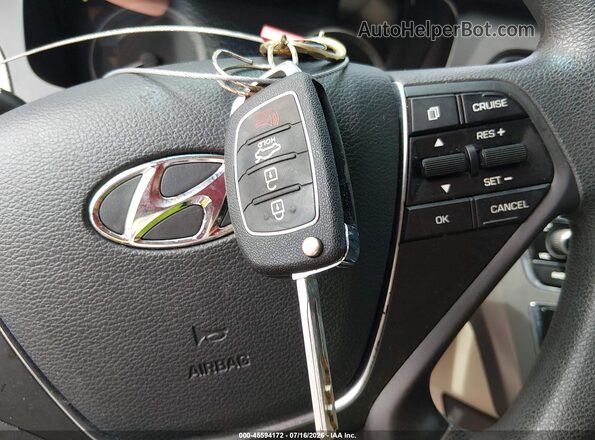 5NPE24AF3GH382032 2016 HYUNDAI SONATA Красный Вид панели приборов