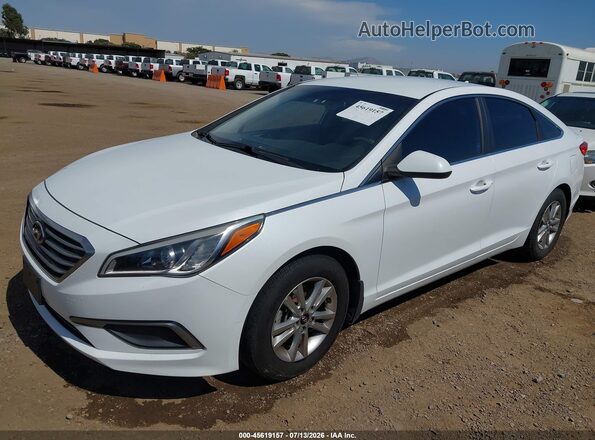 5NPE24AF3GH396951 2016 HYUNDAI SONATA White წინა მარცხენა ხედი სამი მეოთხედიდან