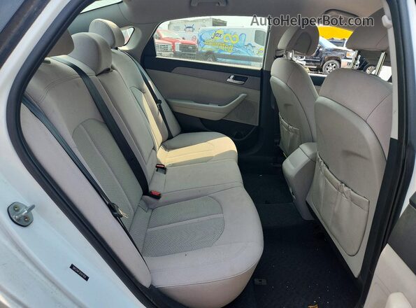 5NPE24AF3GH417619 2016 HYUNDAI SONATA White Հետևի նստատեղերի տեսք