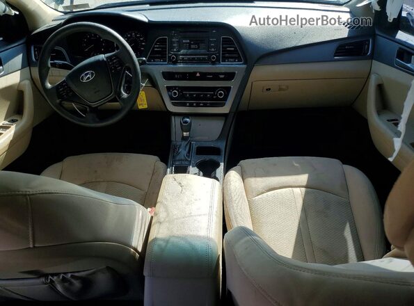 5NPE24AF3HH451402 2017 HYUNDAI SONATA Charcoal Vista del salpicadero