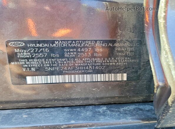 5NPE24AF3HH451402 2017 HYUNDAI SONATA Charcoal Vista del compartimento del motor