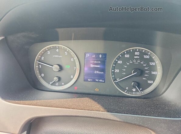 5NPE24AF3HH479748 2017 HYUNDAI SONATA Черный Вид щитка приборов