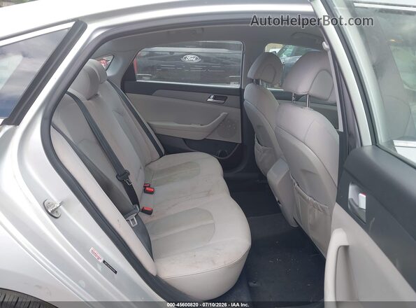 5NPE24AF3HH519245 2017 HYUNDAI SONATA Silver VIN կոդի պիտակի տեսք