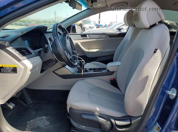 5NPE24AF3HH542525 2017 HYUNDAI SONATA Blue წინა სალონის ხედი