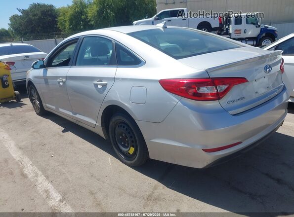 5NPE24AF3HH560118 2017 HYUNDAI SONATA Silver Trasero izquierdo