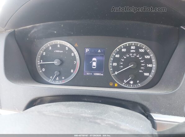 5NPE24AF3HH560118 2017 HYUNDAI SONATA Silver Vista de los asientos traseros